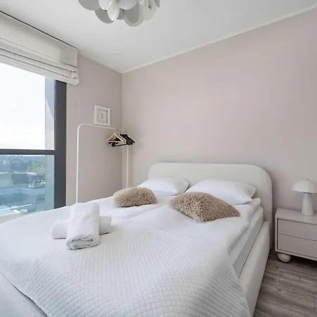 With A River View Near The Old Town By Renters Prestige *