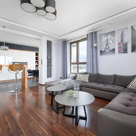 With A River View Near The Old Town By Renters Prestige Daire